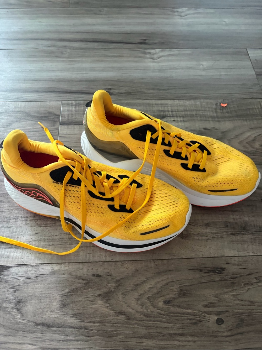 Women's Saucony Endorphin Shift 2 Yellow Lightweight Running Shoes